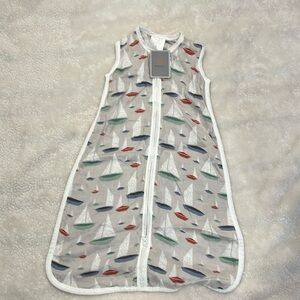 Newcastle sleep sack new size s 0-6m